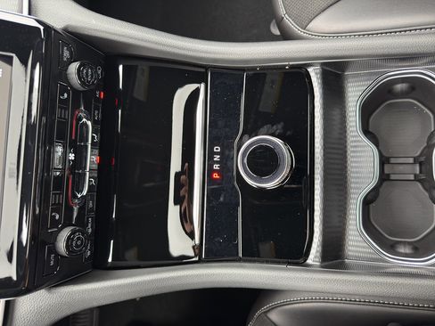 New 2025 Jeep Grand Cherokee L Altitude image 21