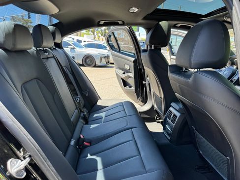 Used 2019 BMW 330i Sedan w/ Convenience Package RWD image 16