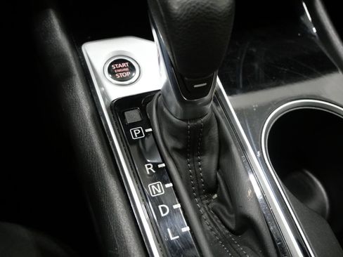 Used 2024 Nissan Altima 2.5 SV FWD image 21
