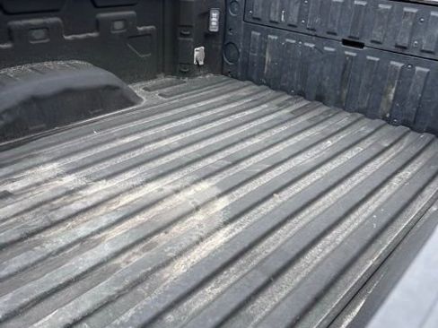 Used 2022 Chevrolet Silverado 2500 High Country w/ Technology Package image 8