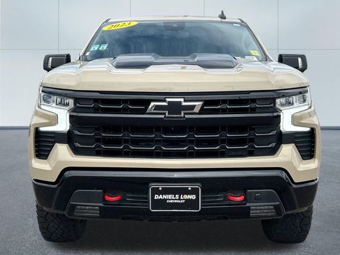 Used 2023 Chevrolet Silverado 1500 LT Trail Boss w/ LT Trail Boss Premium Package AWD/4WD image 3