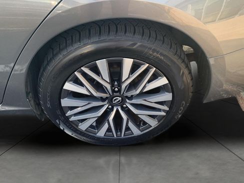 Used 2024 Nissan Altima 2.5 SV FWD image 22