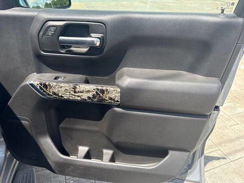 Used 2025 Chevrolet Silverado 1500 Custom RWD image 13