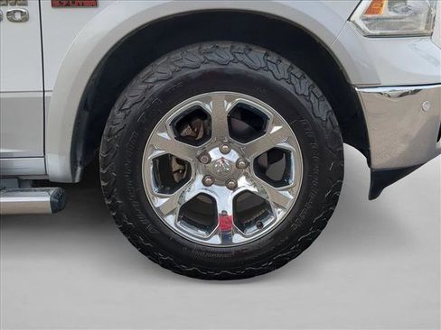 Used 2015 RAM 1500 Laramie w/ Convenience Group image 21