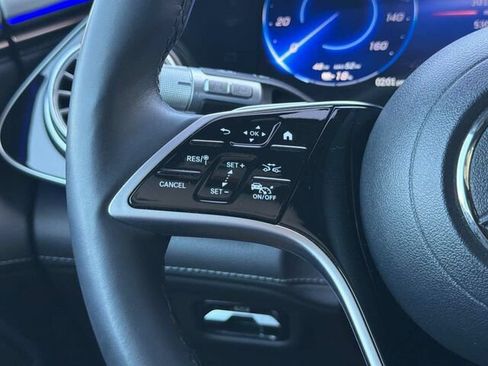 Certified 2023 Mercedes-Benz EQS 580 4MATIC SUV image 31