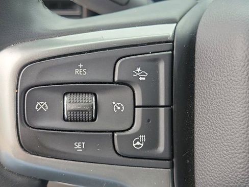 Used 2025 Chevrolet Silverado 1500 LT AWD/4WD image 18