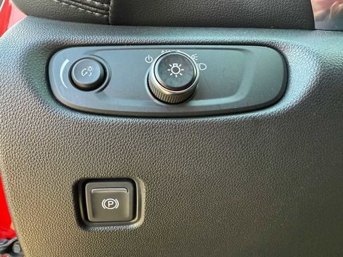 Used 2021 Chevrolet Blazer LT image 17