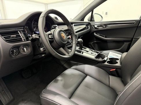 New 2026 Porsche Macan Turbo image 4