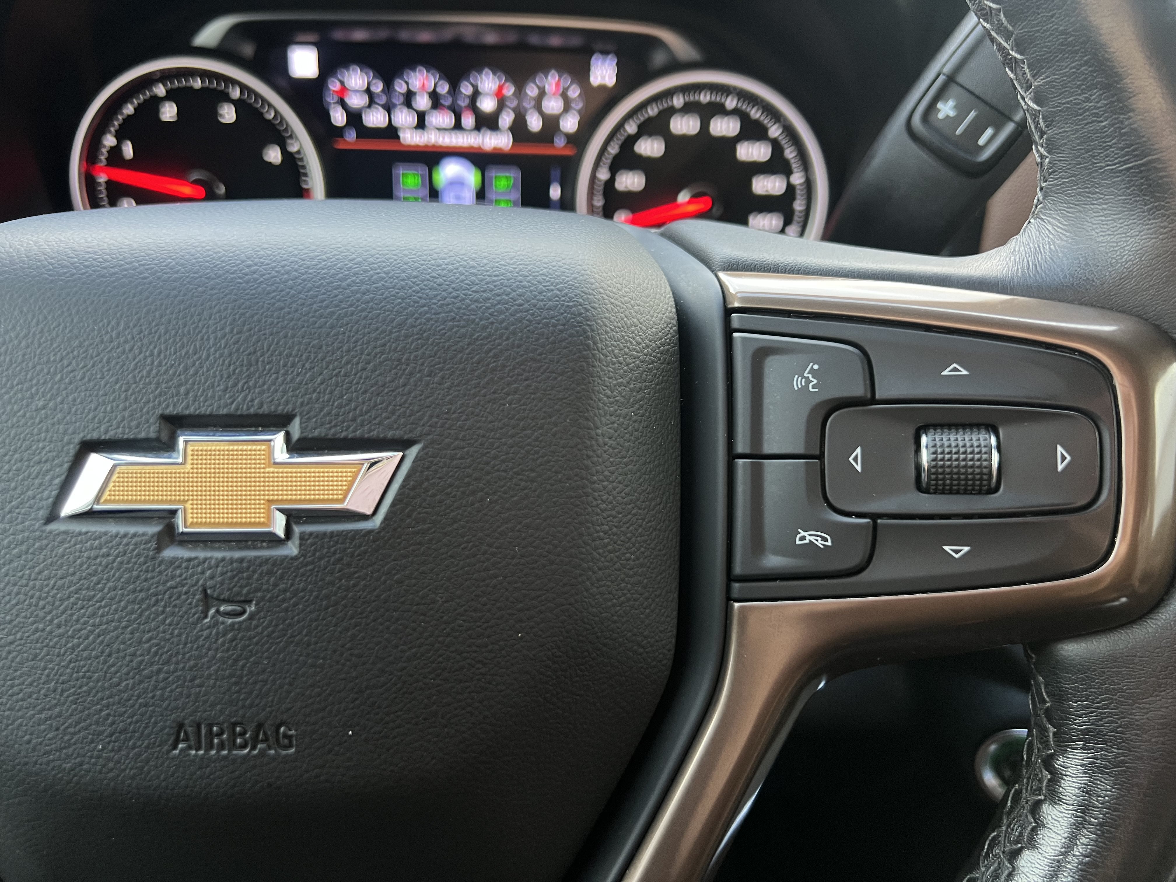 Used 2021 Chevrolet Silverado 3500 High Country w/ Technology Package AWD/4WD image 15