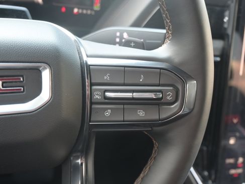 Used 2026 GMC Yukon AT4 AWD/4WD image 19