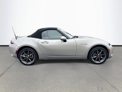 Used 2023 MAZDA MX-5 Miata Grand Touring w/ Weather Package image 2