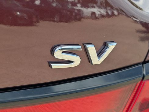 Used 2024 Nissan Sentra SV FWD image 8