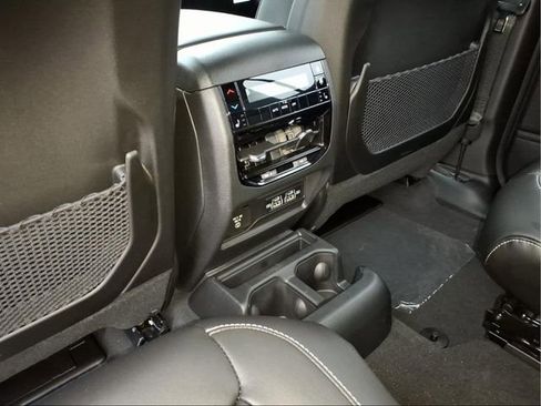 New 2025 Jeep Grand Cherokee L Limited w/ Trailer Tow Package image 10