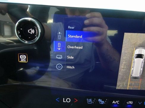 New 2026 Chevrolet Suburban High Country image 35