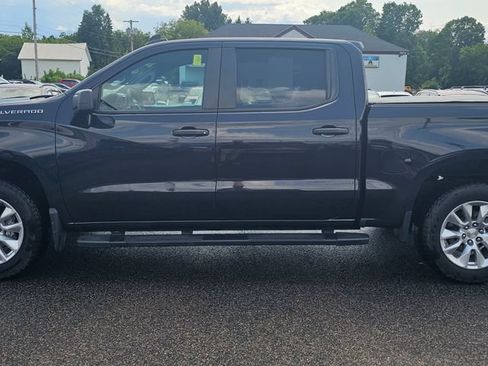 Used 2023 Chevrolet Silverado 1500 Custom AWD/4WD image 4