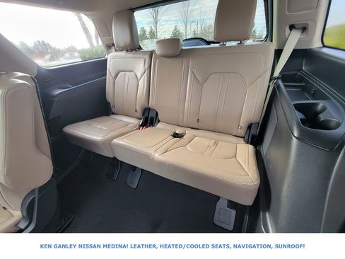 Used 2024 Ford Expedition Limited image 44