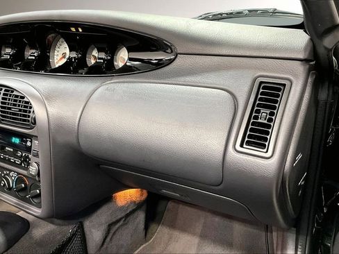 Used 2000 Plymouth Prowler image 20