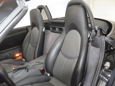 Used 2005 Porsche Boxster S image 22