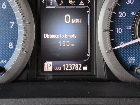 Used 2019 Toyota Sienna XLE FWD image 27