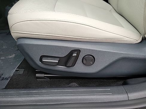 Used 2022 Kia EV6 Wind image 22