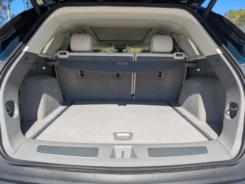 New 2026 Cadillac XT5 Premium Luxury w/ Driver Assist Package image 7