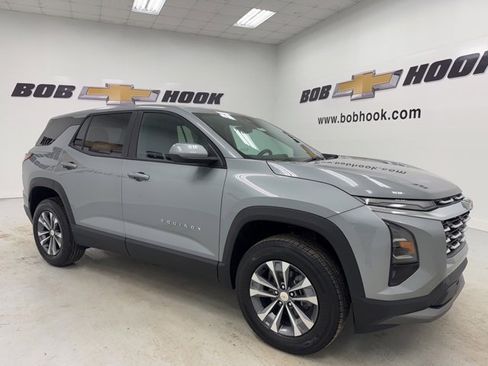 New 2026 Chevrolet Equinox LT w/ LPO, Floor Liner Package image 3