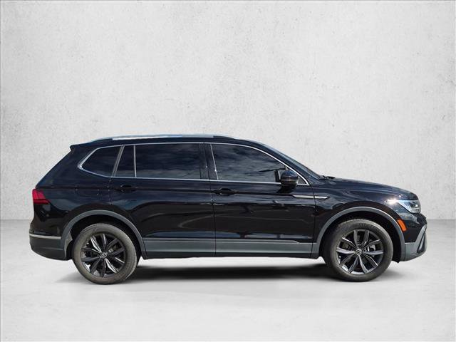 Used 2022 Volkswagen Tiguan SE AWD/4WD image 4