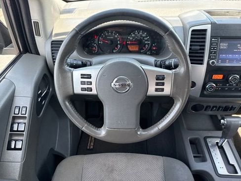 Used 2019 Nissan Frontier SV w/ Value Truck Package RWD image 14