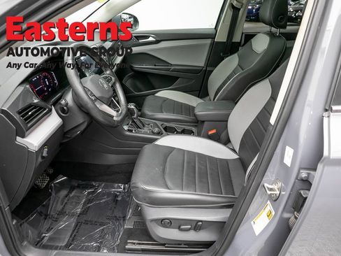 Used 2023 Volkswagen Taos SEL AWD/4WD image 14