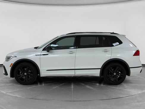Used 2023 Volkswagen Tiguan SE R-Line AWD/4WD image 6