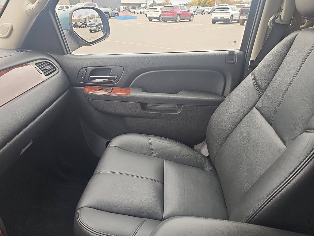 Used 2011 Chevrolet Silverado 1500 LTZ w/ LTZ Plus Package AWD/4WD image 27