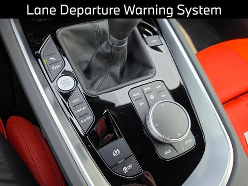 Used 2025 BMW Z4 M40i w/ Edition RWD image 15