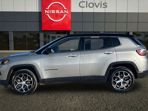 Used 2024 Jeep Compass Limited image 6