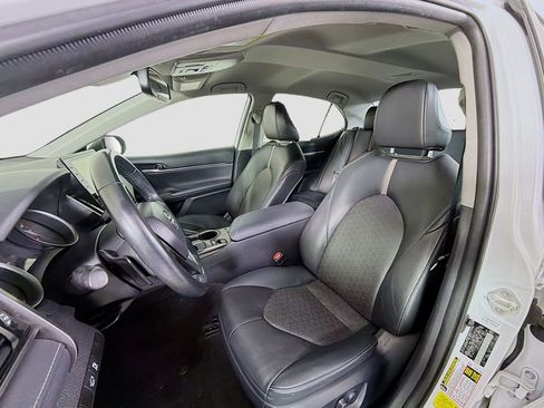 Used 2024 Toyota Camry XSE image 13