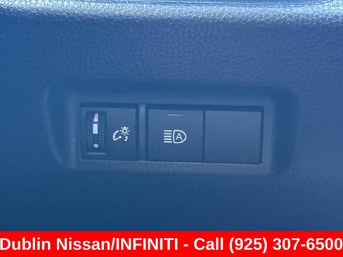 Used 2025 Toyota RAV4 LE AWD/4WD image 41