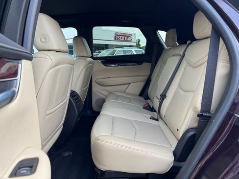 Used 2017 Cadillac XT5 Luxury AWD/4WD image 16