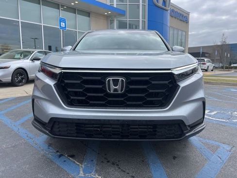 Certified 2025 Honda CR-V LX image 3