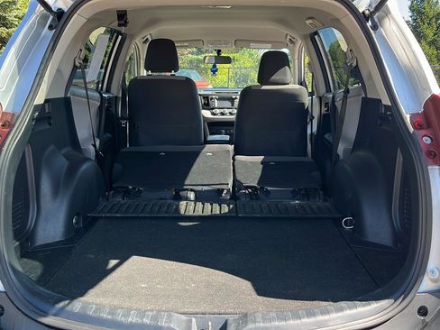 Used 2013 Toyota RAV4 LE AWD/4WD image 21