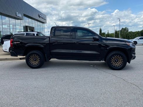 Used 2023 Chevrolet Colorado LT AWD/4WD image 9