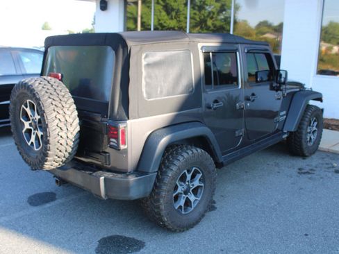 Used 2018 Jeep Wrangler Unlimited Sport S AWD/4WD image 5
