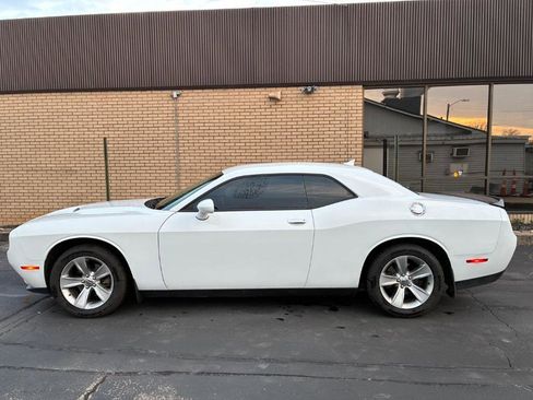 Used 2016 Dodge Challenger SXT w/ Sound Group image 5