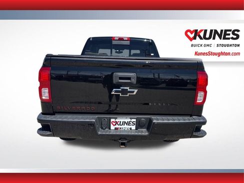 Used 2018 Chevrolet Silverado 1500 LTZ Z71 w/ Redline Edition AWD/4WD image 8