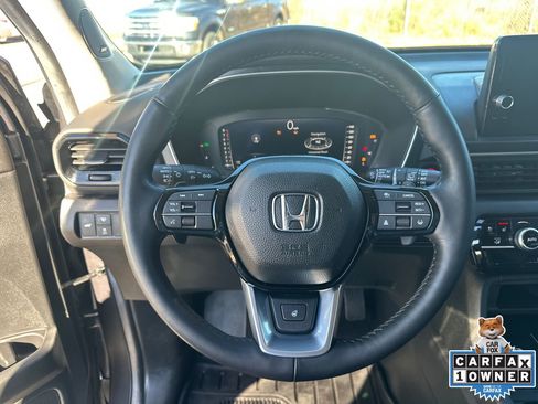 Used 2025 Honda Pilot Elite image 24