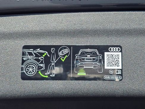 Used 2025 Audi Q6 e-tron Premium Plus w/ Premium Plus image 16