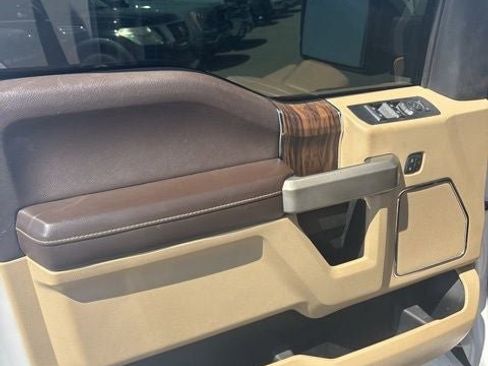 Used 2020 Ford F150 Lariat image 12