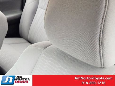 Used 2019 Toyota Tacoma SR image 16