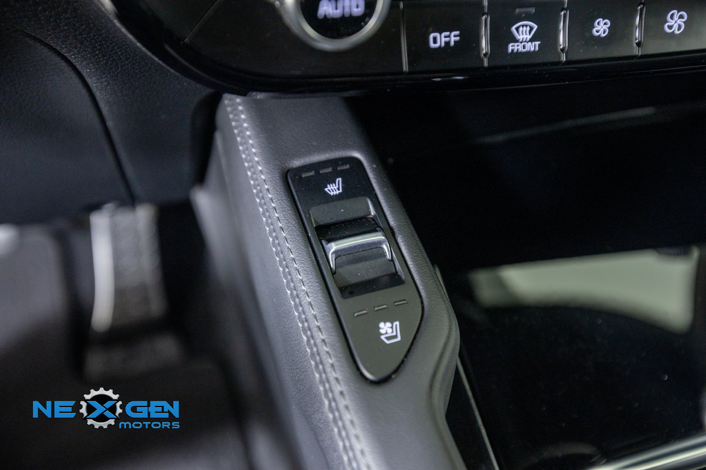 Used 2024 Kia Telluride SX Prestige X-Pro AWD/4WD image 23