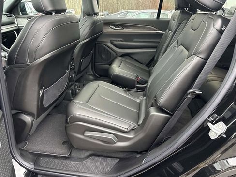 New 2025 Jeep Grand Cherokee L Limited image 8