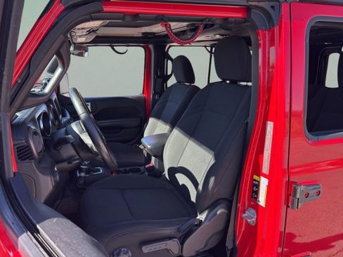 Used 2021 Jeep Wrangler Unlimited Sport image 32