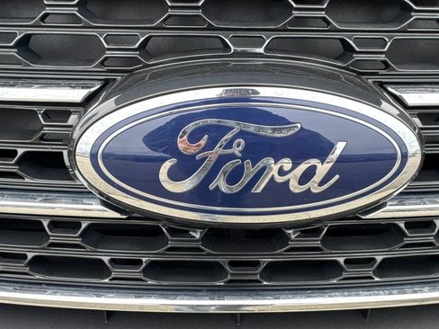 Certified 2023 Ford Explorer XLT w/ Equipment Group 202A AWD/4WD image 13